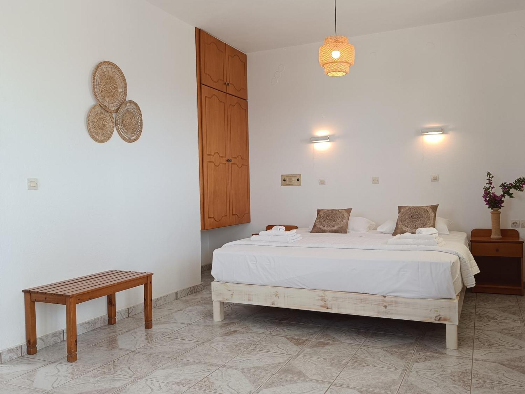 Studios Fokia Beach Амоопи Екстериор снимка